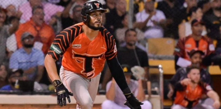 Los Toros, solos en el segundo