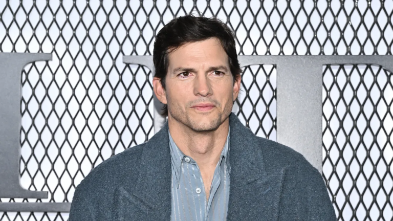 Ashton Kutcher revela que Gucci lo despidió por supuestamente tener sobrepeso