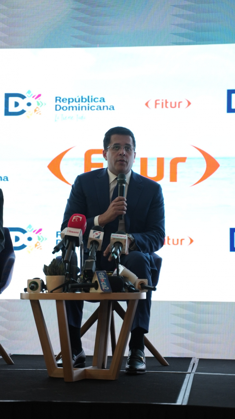 República Dominicana apuesta por inversiones y conectividad aérea en Fitur 2026