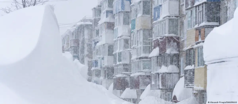"Apocalipsis de nieve": frustración y diversión en Kamchatka