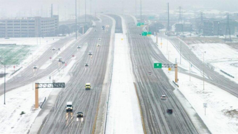 Poderosa tormenta invernal amenaza con nieve, hielo y frío extremo desde Texas hasta Boston