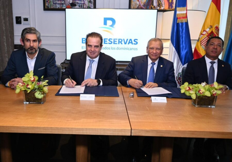 Dominicanos solo pagarán un euro por envío remesa