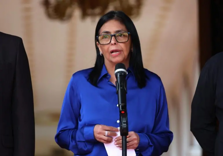 Delcy Rodríguez dice que Venezuela debe convertirse en «potencia productora» de petróleo