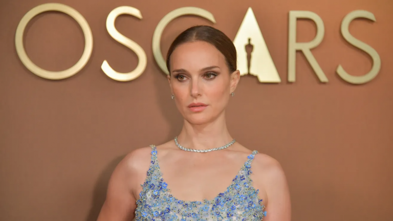 Natalie Portman critica a los Oscar por ignorar a las directoras en las nominaciones de 2026
