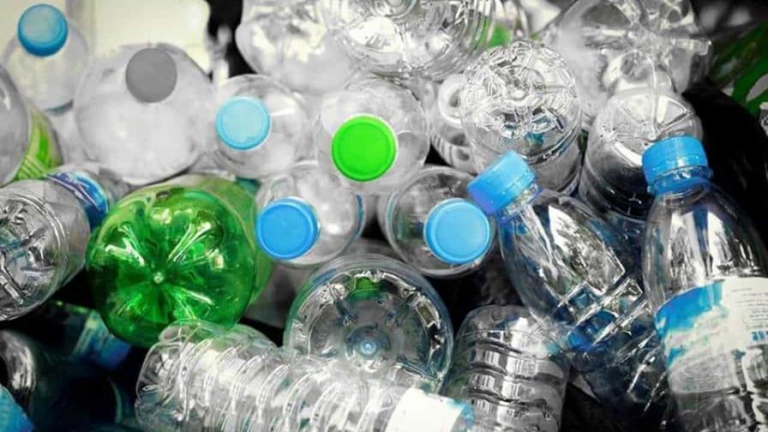 Los efectos nocivos en la salud por las emisiones por plásticos podrían duplicarse en 2040