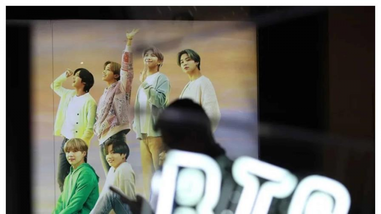 Gobierno surcoreano estudia solicitud de la presidenta de México para más presentaciones de BTS