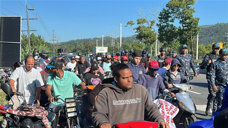 Marcha pacífica moviliza a Bonao en reclamo de soluciones comunitarias