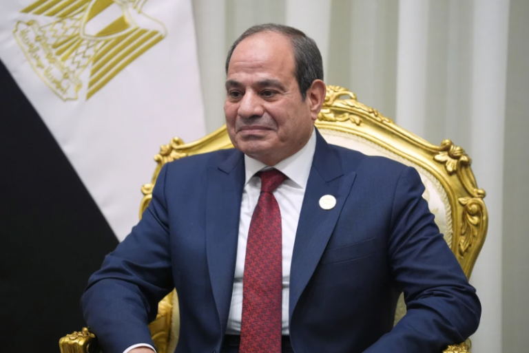 Egipto limitará acceso de menores a redes sociales para frenar el “caos digital”