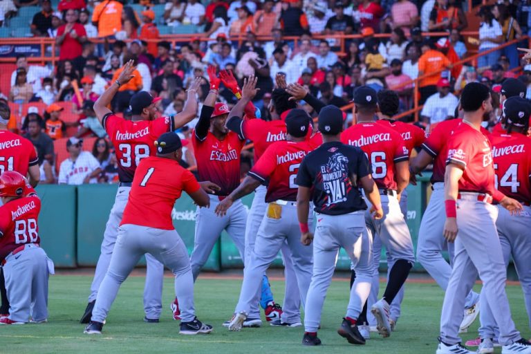 Los Leones se colocan a un paso de su segundo título en línea