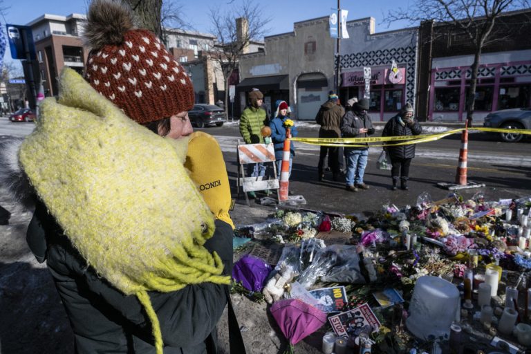 Trump dice que no quiere muertes por redadas migratorias, pero pide que cese la «resistencia»