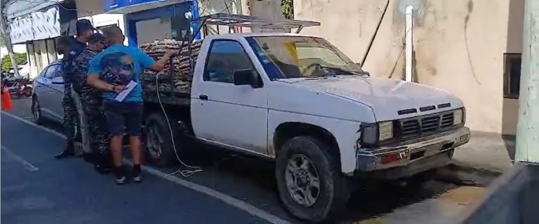 Policía arresta tres hombres acusados de robar huevos en Moca