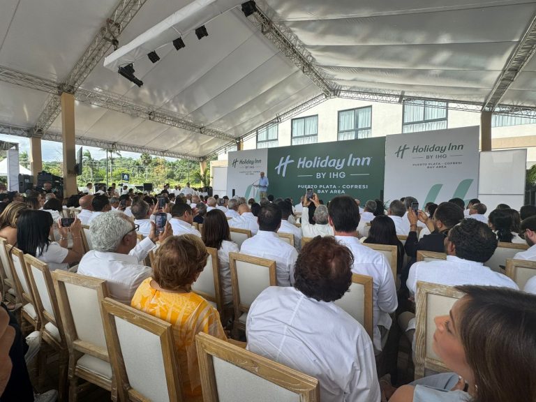 Puerto Plata celebra apertura del Holiday Inn Cofresí Bay Area con presencia del presidente Abinader