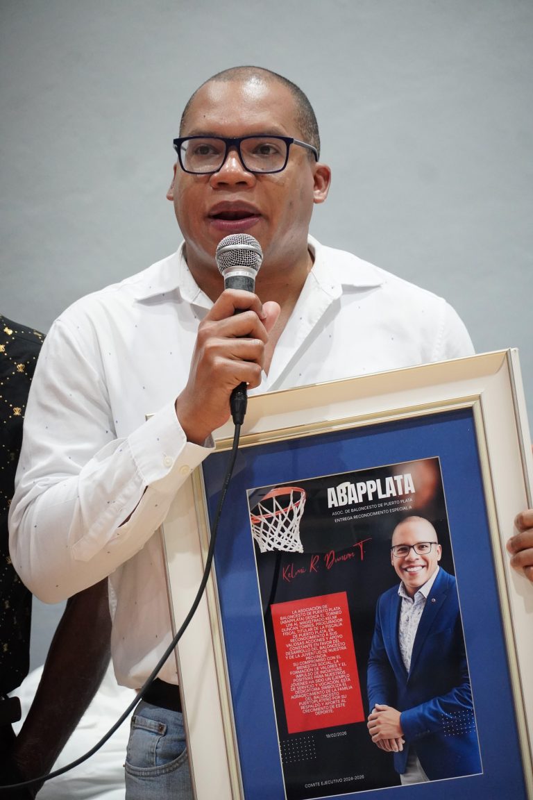 Asociación de Baloncesto de Puerto Plata inaugura torneo U16 dedicado al magistrado Kelmi Duncan Torres