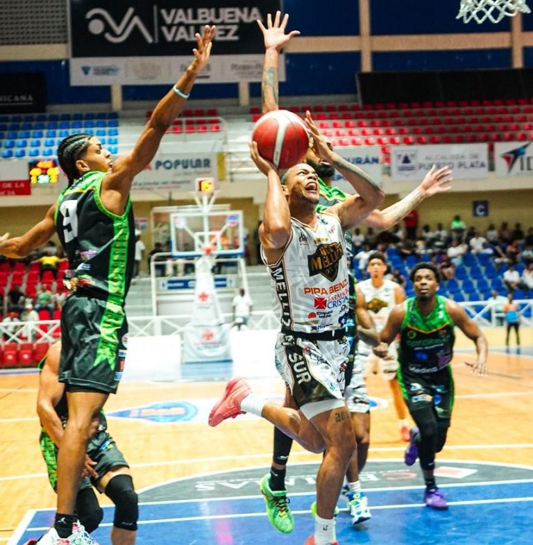 Mellizos del Sur logran su tercera victoria con ofensiva balanceada en el XXX Torneo de Baloncesto Superior de Puerto Plata