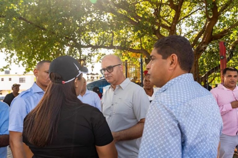 Igor Rodríguez encabeza jornada de inscripción del PRM en Imbert y resalta el trabajo en equipo