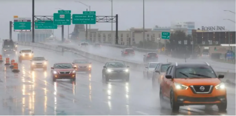 Florida se prepara para heladas nevadas mientras tormentas invernales azotan otras partes de EEUU