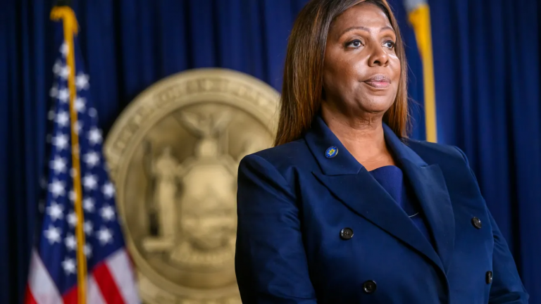 Fiscalía de Nueva York lanza mensaje clave a inmigrantes: no sientan temor de denunciar fraudes