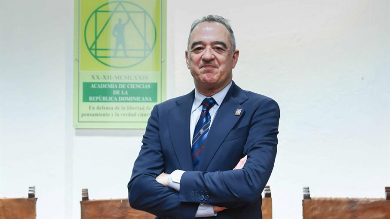 Investigador concluye que Rafael Solano no escribió la emblemática canción "Por amor"