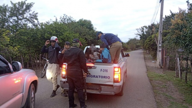 Migración detiene y deporta a más de 5,000 extranjeros en operativos simultáneos