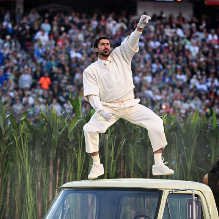 Las reproducciones en Spotify de Bad Bunny en EEUU aumentaron un 470 % tras el Super Bowl