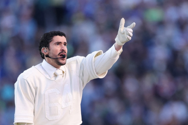 Bad Bunny es reconocido en Puerto Rico por su aporte a la difusión del español en el mundo