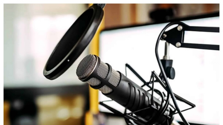 La radio celebra su día adaptándose a los retos de la era digital