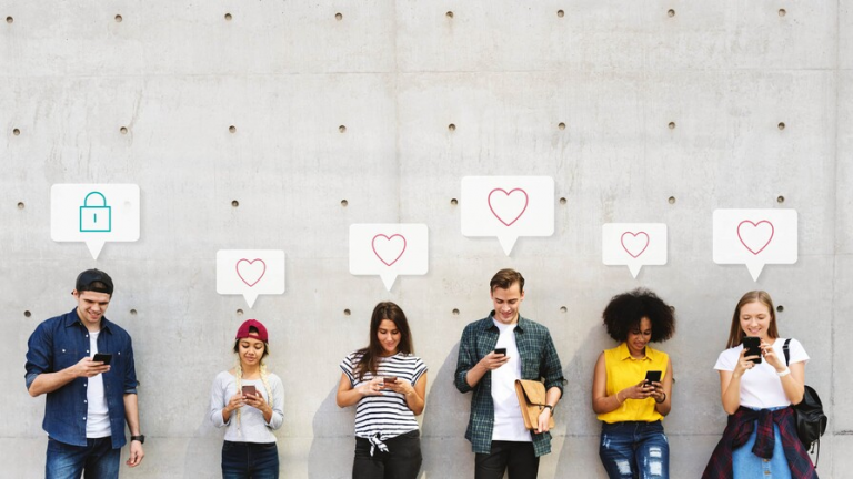 Redes sociales: ¿acercan o alejan el amor?