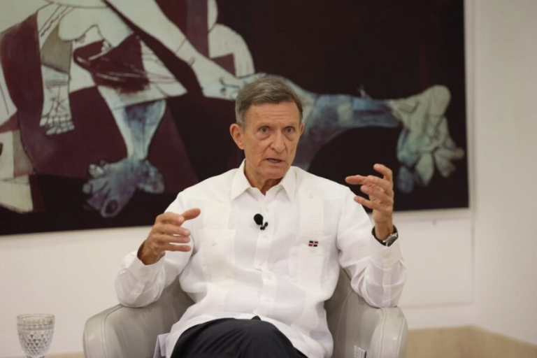 Fallas en documentos y pasaportes impiden exención del visado Schengen a dominicanos