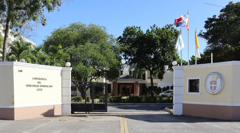 Obispos llaman a renovar valores éticos en aniversario de la Independencia