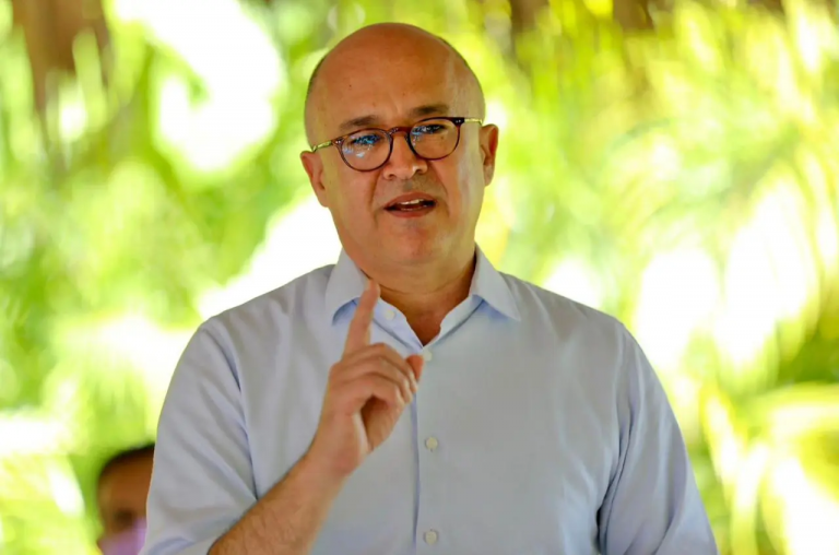 Domínguez Brito a Celso Marranzini: “Tomaré el control del sistema cuando sea Presidente en el 2028