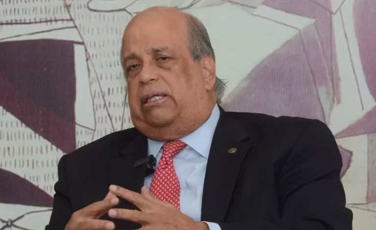 Juan Daniel Balcácer: “Sacar a Santana del Panteón Nacional no resolverá los problemas acuciantes de la nación”   