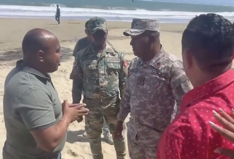 Alcalde de Cabarete desafía orden y asegura que no detendrá obra de acceso a la playa