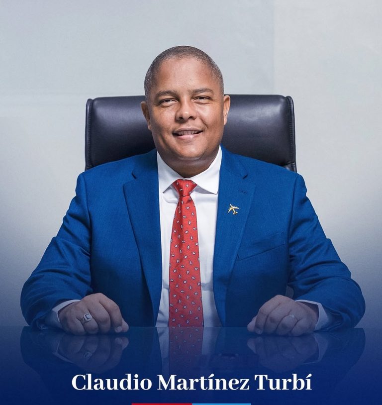 “Vayan y compruébenlo”: Claudio Martínez Turbí reta a la oposición con más de 100 obras en Puerto Plata