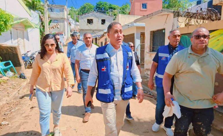 Infraestructura Escolar trabaja en rehabilitar escuelas afectadas por inundaciones