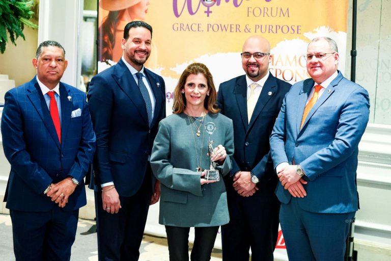 Ligia Bonetti llama a construir liderazgo desde el talento, la humildad y el propósito