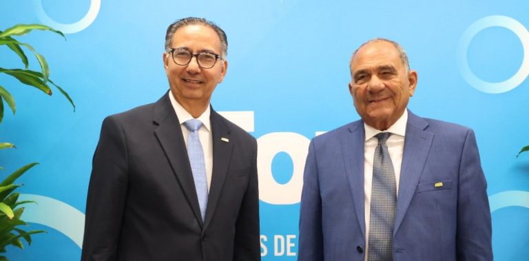 Hay 60 proyectos paralizados en el Cibao por atraso permisos