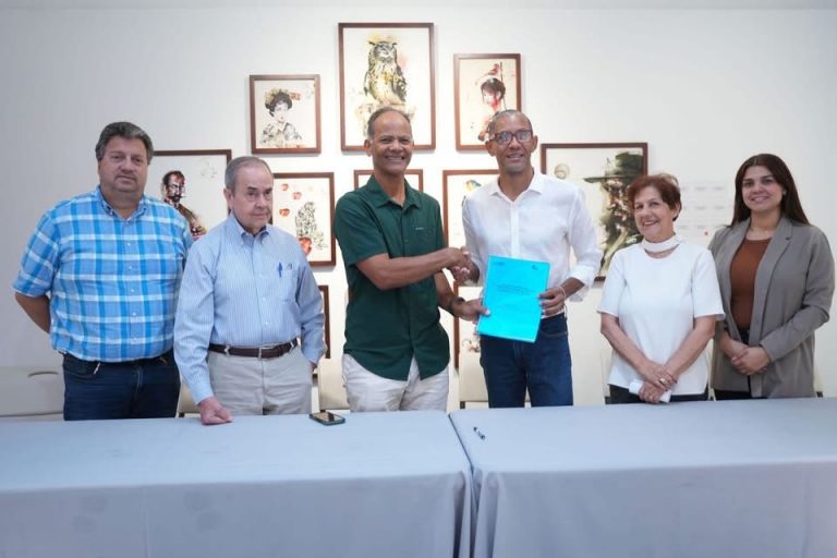 Firman acuerdo cultural en Sosúa para impulsar educación y desarrollo comunitario