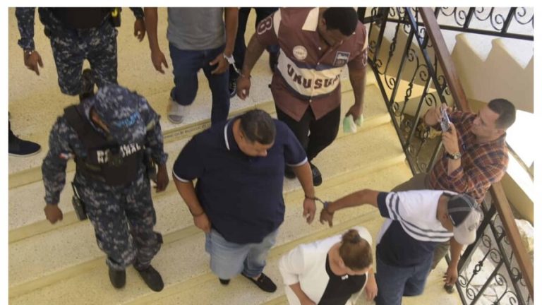 Las pruebas balísticas vinculan el arma ocupada a imputado con la muerte de empresario español