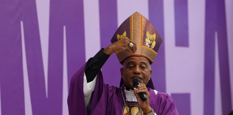 Obispo Manuel Ruíz, llama a la familia a vivir una “Semana Santa Santamente”, en orden y paz