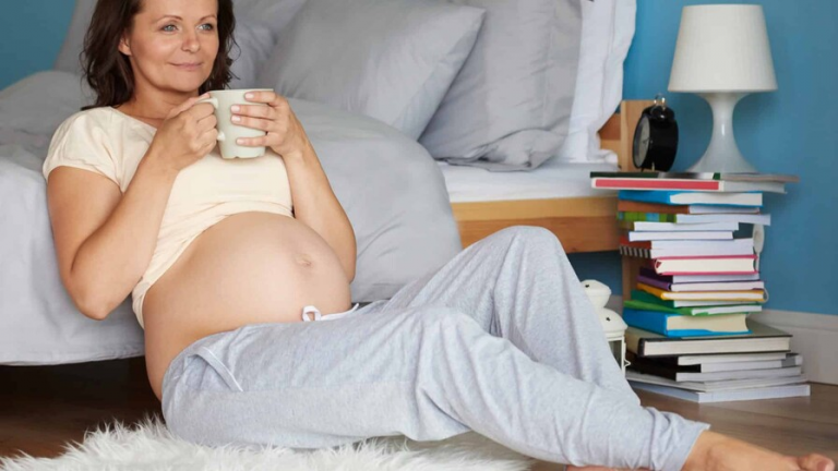 La maternidad en RD se mantiene joven, pero crecen los embarazos después de los 40 años