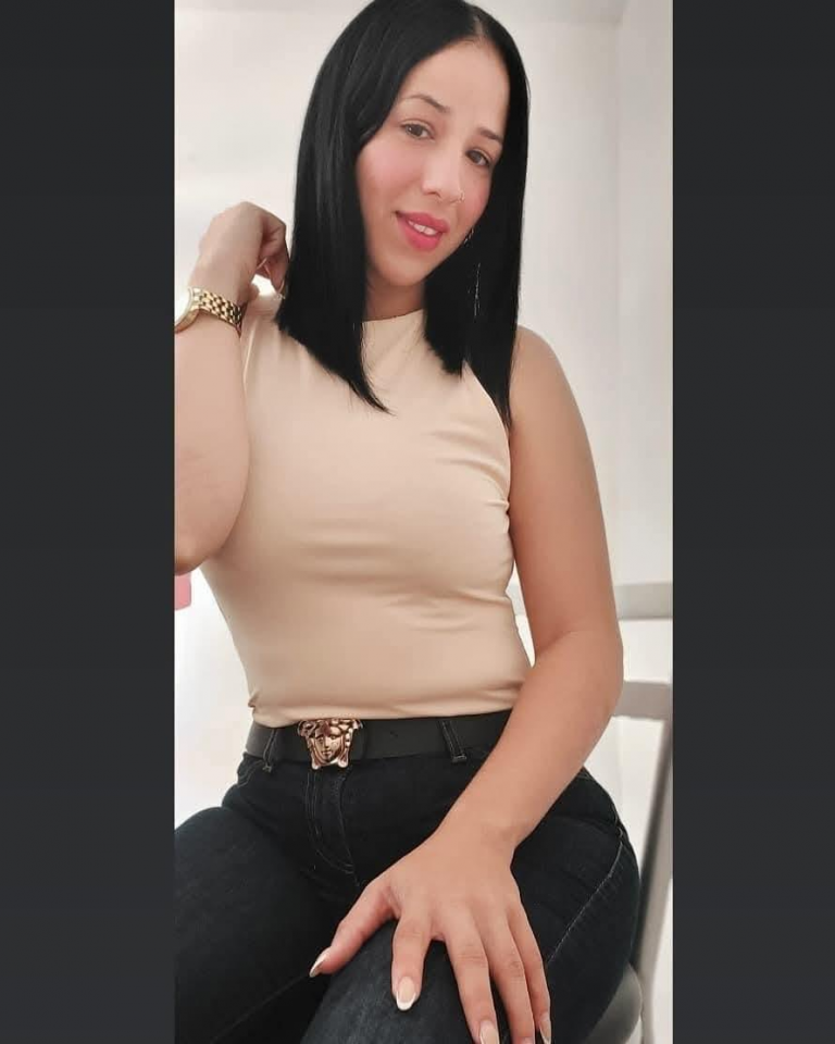 “Que no lo dejen vivo”: hermana de Yulenny clama justicia y exige captura de hombre buscado por crimen en Sabana Iglesia