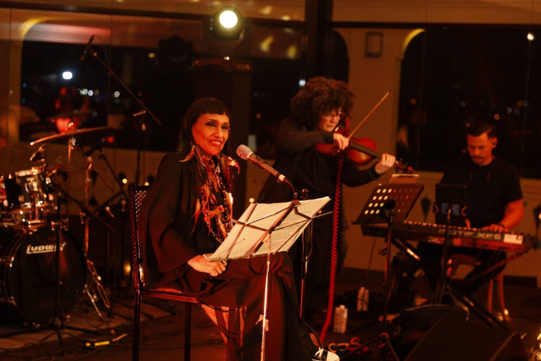 La cantautora Pat Pereyra ofrece mágica noche en Centro Cultural Banreservas