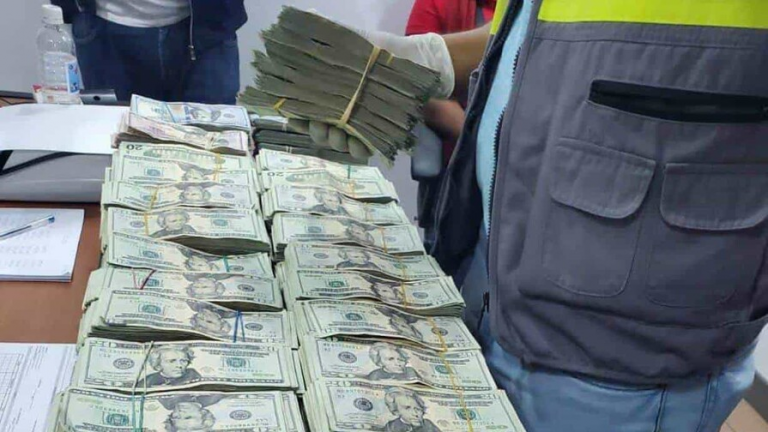 Entrar a RD con más de 10 mil dólares sin declarar puede dañarte la vida de verdad