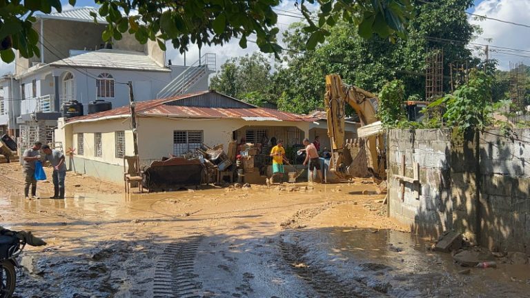 El drama que afrontan zonas del Cibao debido a las inundaciones
