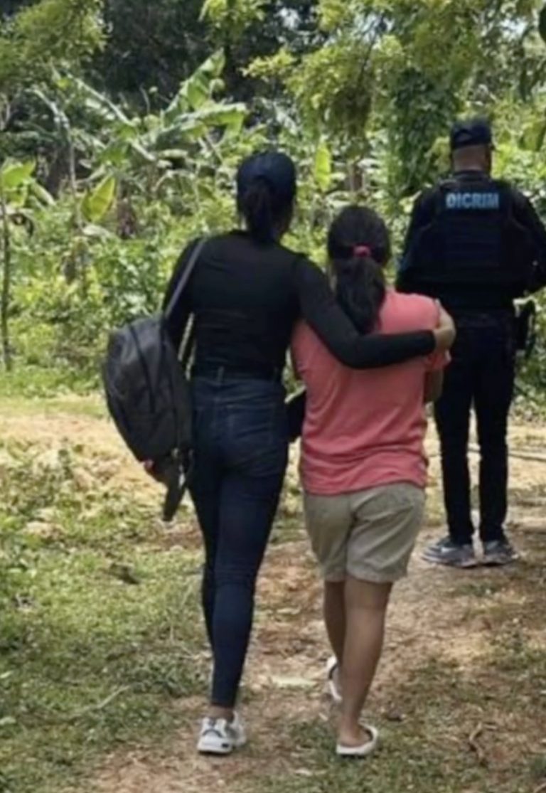 Video | PN rescata menor desaparecida en Samaná; buscan a adulto vinculado