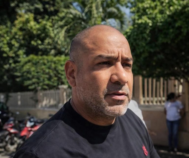 Se entrega hombre acusado de tiroteo en centro nocturno de Río San Juan que dejó dos mujeres en estado crítico