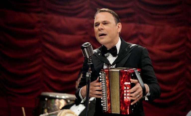 El Prodigio obtiene dos Discos de Oro en Estados Unidos con sus temas “Ven” y “Ella me vivía”