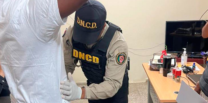 Apresan agente penitenciario por intentar introducir drogas en CCR de Mao