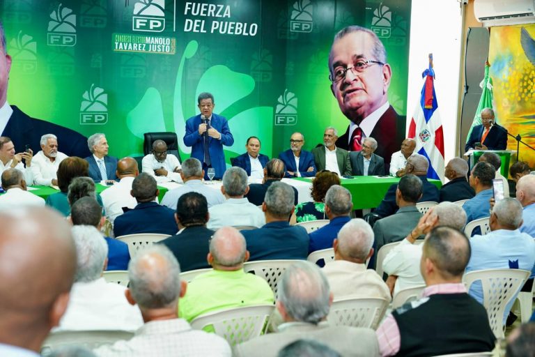 Leonel Fernández promete revolucionar la producción nacional para 2028