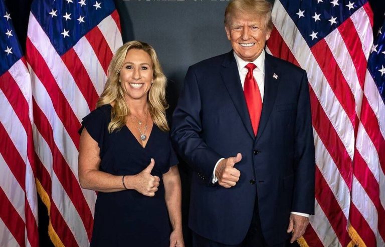 De feroz aliada a pedir la destitución de Trump con la Enmienda 25